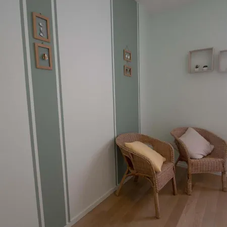 Apartment 2 Avec Magnifique Terrasse Face Mer, Au Coeur Du Quartier Pittoresque De La Chaume - Fr-1-92-711