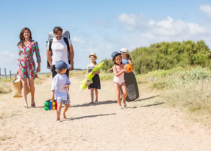 Apartamento 2 Avec Magnifique Terrasse Face Mer, Au Coeur Du Quartier Pittoresque De La Chaume - Fr-1-92-711 Les Sables-dʼOlonne